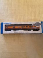 H0 Bachmann 85`Smooth-Side Observation Car Southern Pacific.
